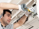 Máy lạnh bị rò rỉ gas phải làm sao?